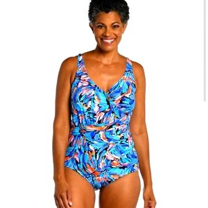 NWT Feathers & FlairSurplice Underwire Instant Minimizer Swim…